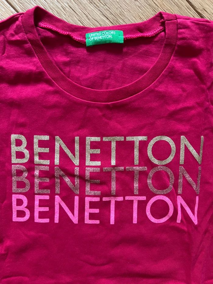 Tee shirt 8/9 ans benetton rosę fuschia très bon état - photo numéro 2