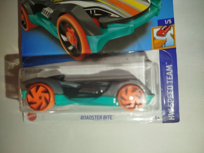 Hot Wheels Roadster Bite 2022 - photo numéro 2