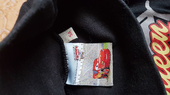 Sous pull CARS noir et rouge 5 ans Disney - photo numéro 2