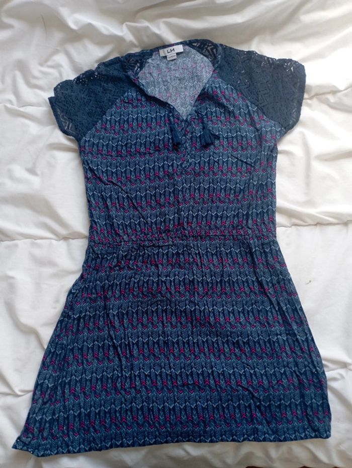 Robe bleue manches courtes la Halle 12 ans 3€