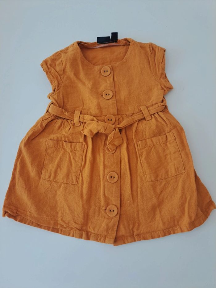 Robe moutarde