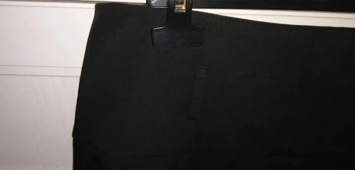 Jupe plissée noire T3 - photo numéro 3