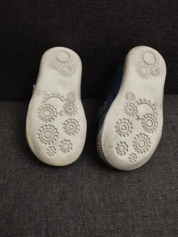 Chaussures taille 20 GBB - photo numéro 4