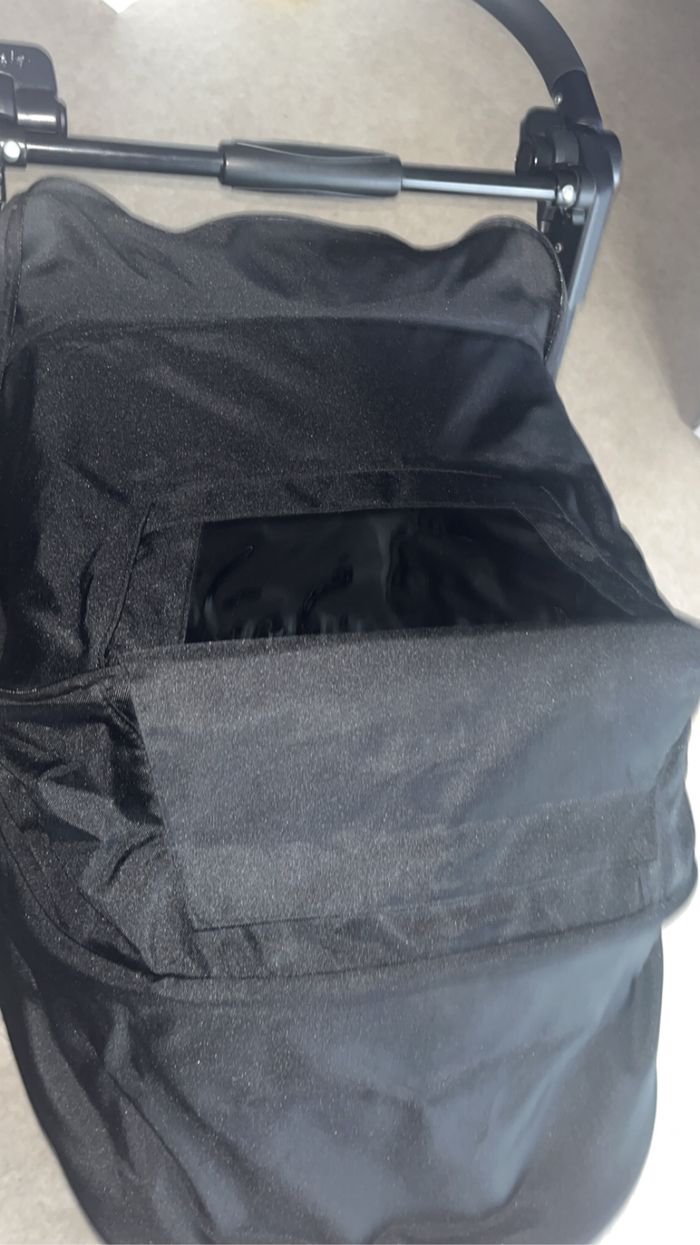 Poussette chicco - photo numéro 2