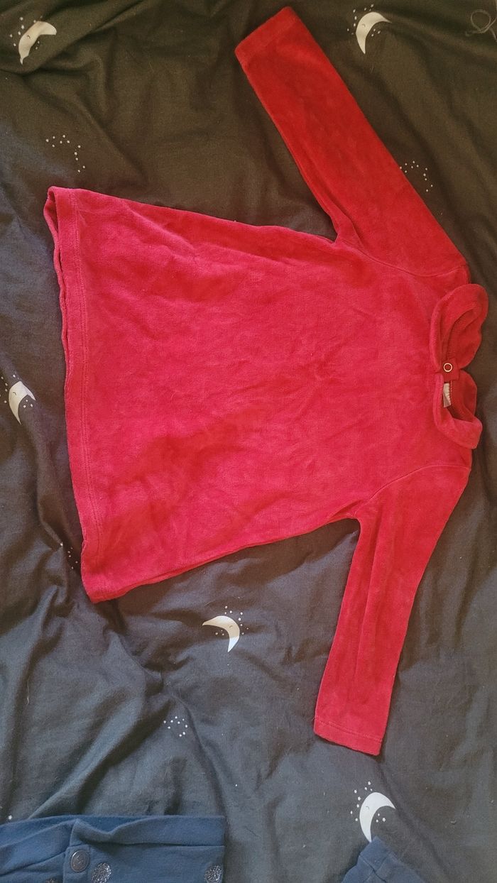 Haut rouge - photo numéro 4