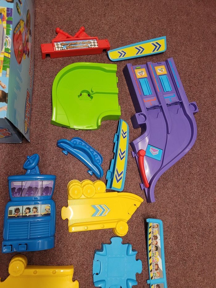 Tut tut bolides enfant premier circuit radiocommande vtech - photo numéro 8