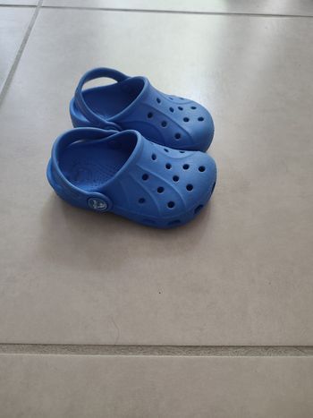 Sandales Crocs 20-21 bleu marine 