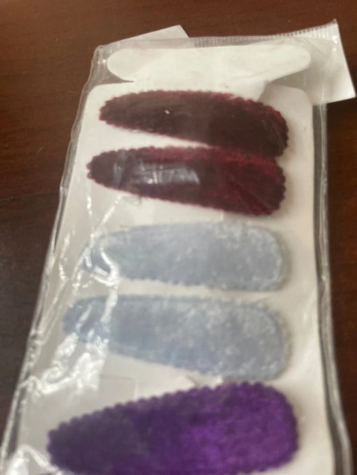 Barrette neuve - photo numéro 2