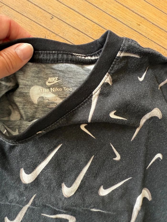 Ter shirt Nike gris foncé - photo numéro 2
