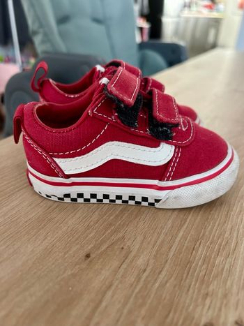 Vans bébé rouge