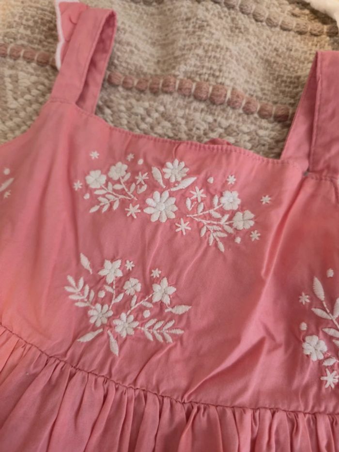 Robe rose avec broderies blanches et bandeau Sergent Major 2 ans - photo numéro 2