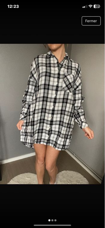 Robe chemise à carreau noir et blanc stradivarius taille s