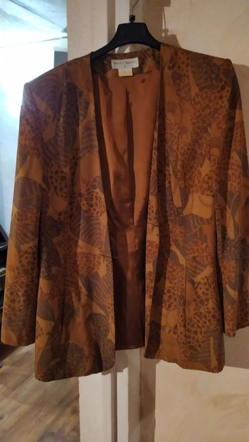 Veste fine en soie