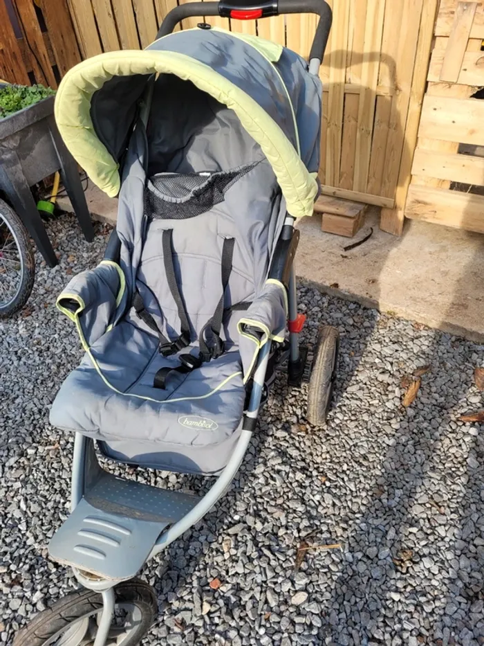 Poussette 3 roues - photo numéro 3