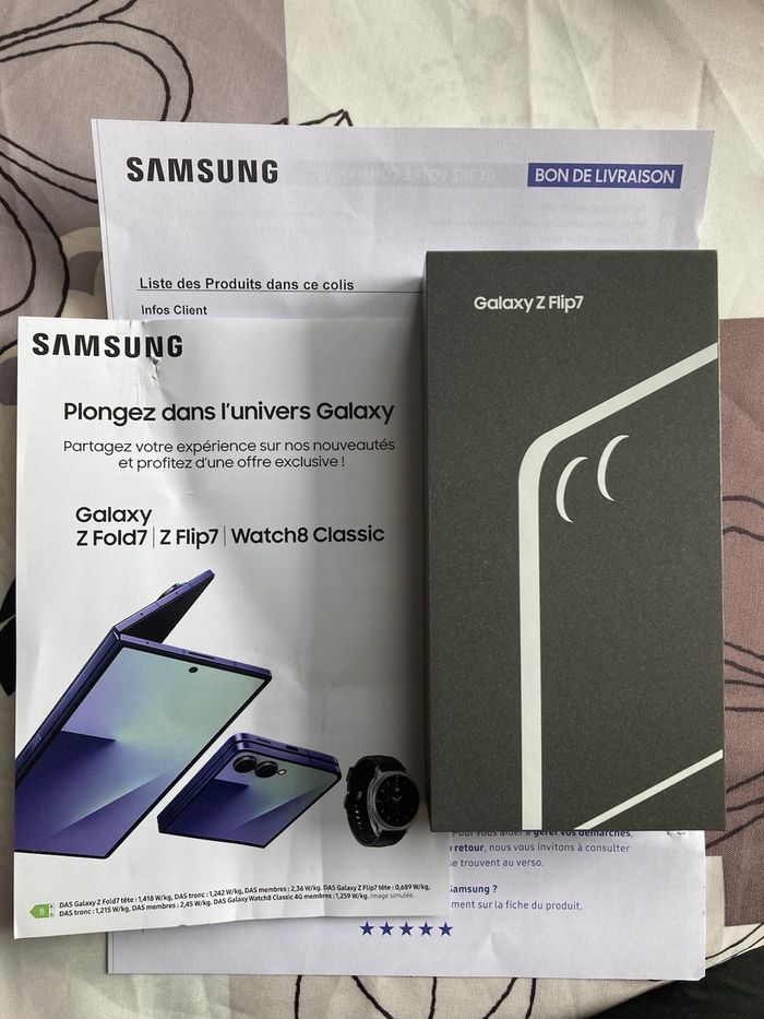 Samsung Galaxy Flip 7 512Go Bleu Nuit Neuf Sous Blister - photo numéro 4