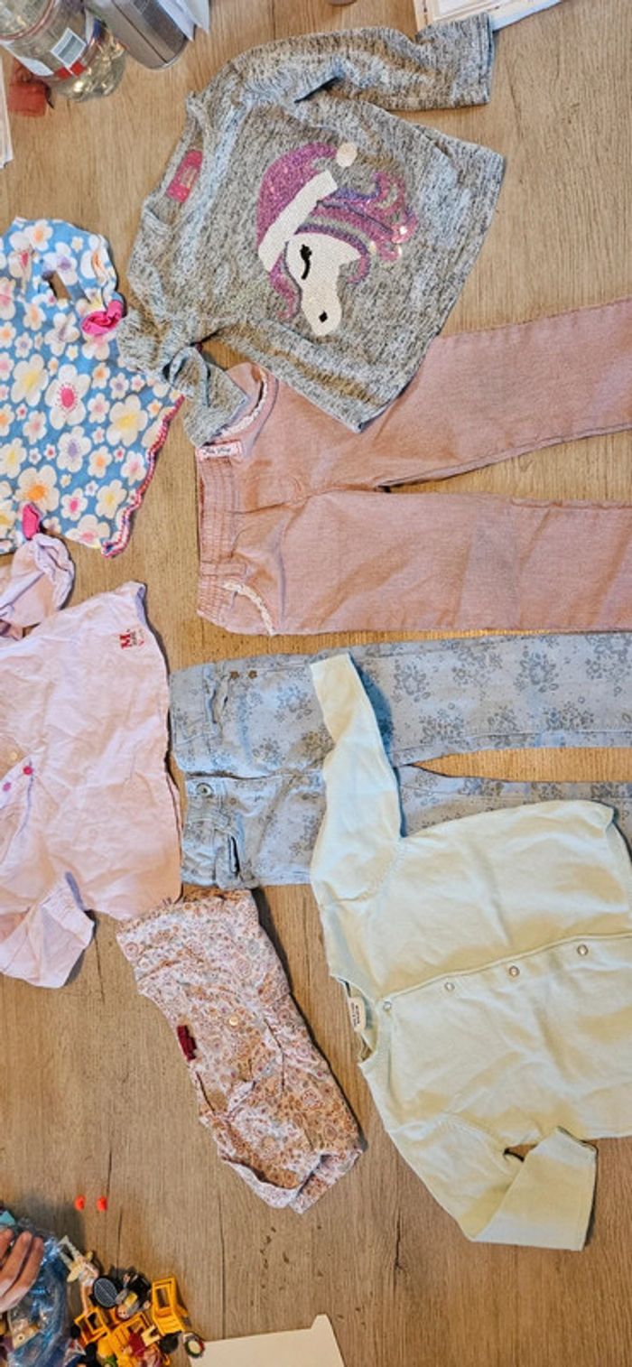 Lot de 7 vêtements mi saison, fille 18 mois