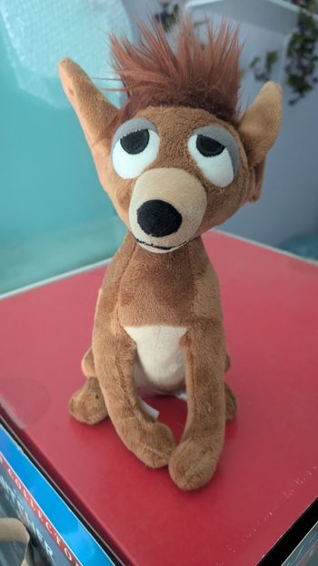 Rare peluche Pedro la belle et le clochard Disney store officiel 