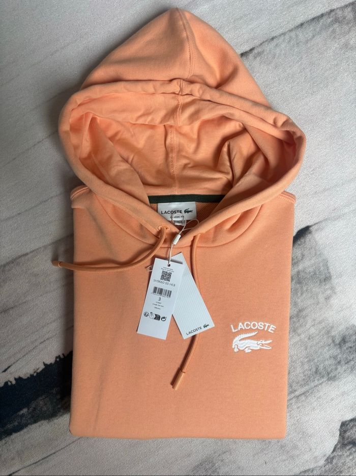 Sweat à capuche Lacoste saumon logo brodé blanc taille S neuf avec étiquette - photo numéro 2