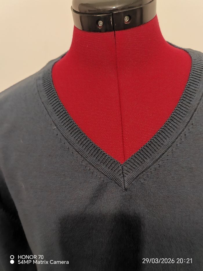 Pull col v mi saison - photo numéro 2