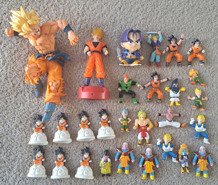 Gros lot de 28 figurines Dragon Ball Z DBZ - photo numéro 1