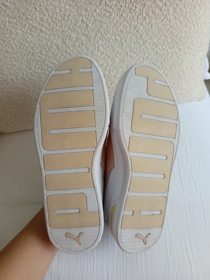 Paire de baskets sneakers Puma Skye pointure 38,5 - photo numéro 9