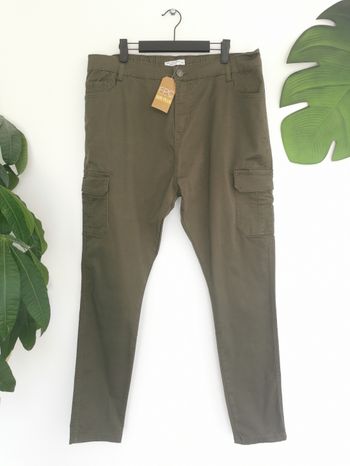 Pantalon cargo kaki Fashion Private Company Taille 48