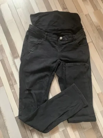 Jean slim noir de grossesse taille 38