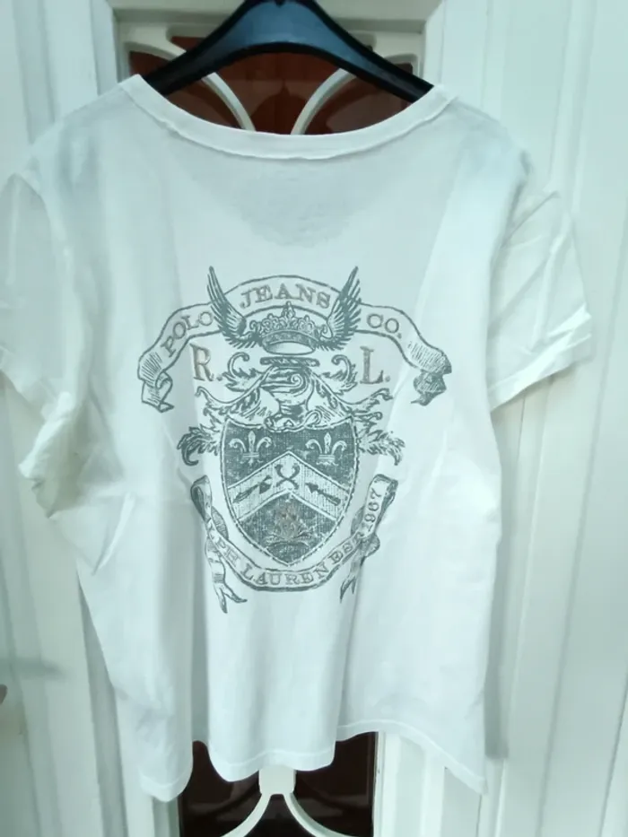 T shirt manches courtes motifs brodés