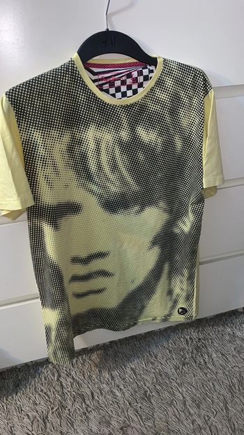 Très beau tee-shirts (taille L)