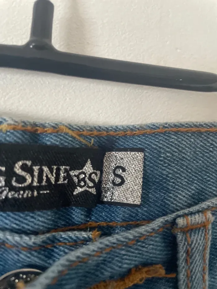 Jean bleu à trous n°472 - photo numéro 4