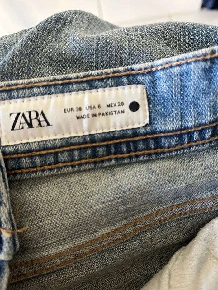 Jean Zara délavé 7/8 taille haute - photo numéro 3