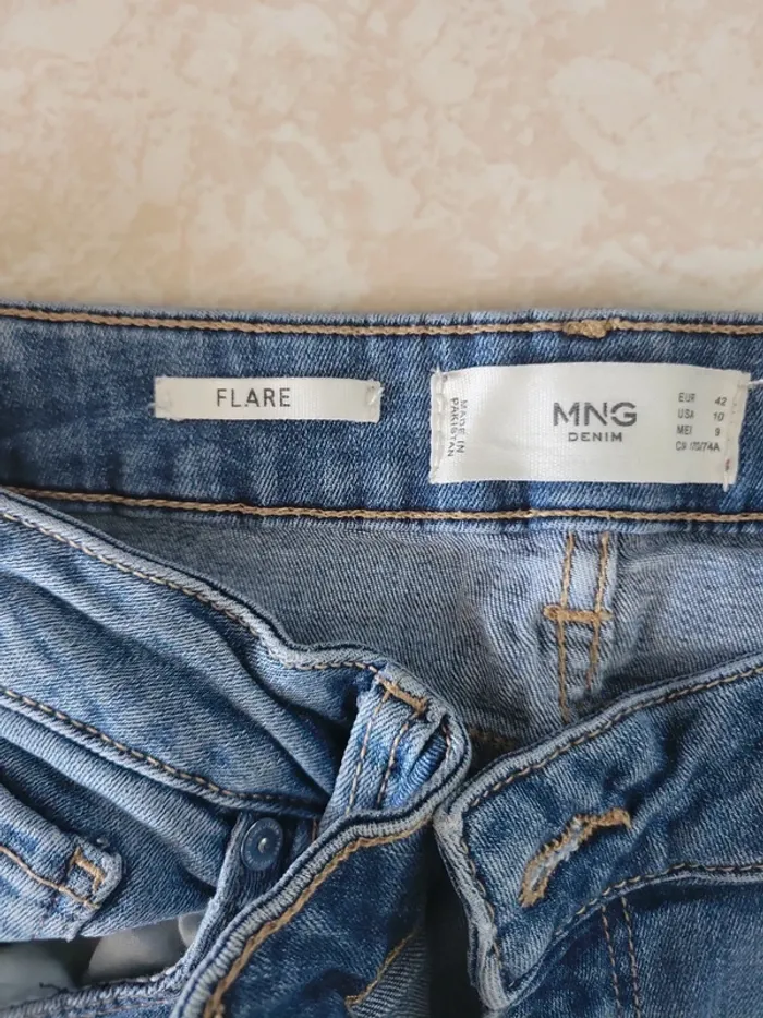 Joli jean taille 42 - photo numéro 3