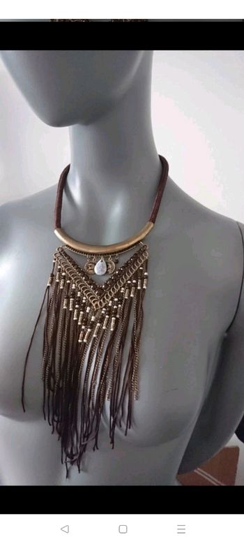 Collier ethnique