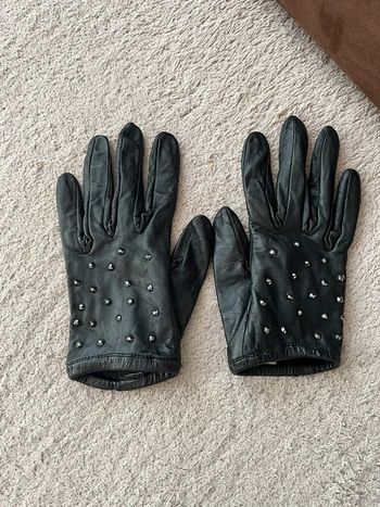 Gant cuir clouté sequins asos