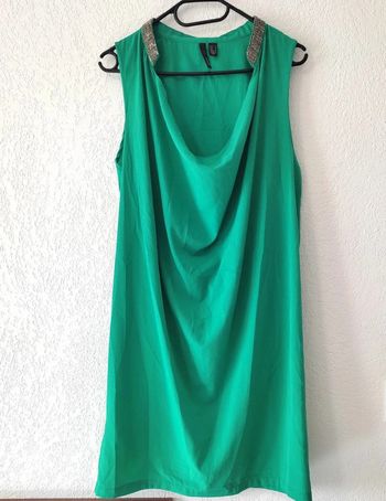 Robe Courte d'été légère. Marque Mango. Couleur Verte.Taille M