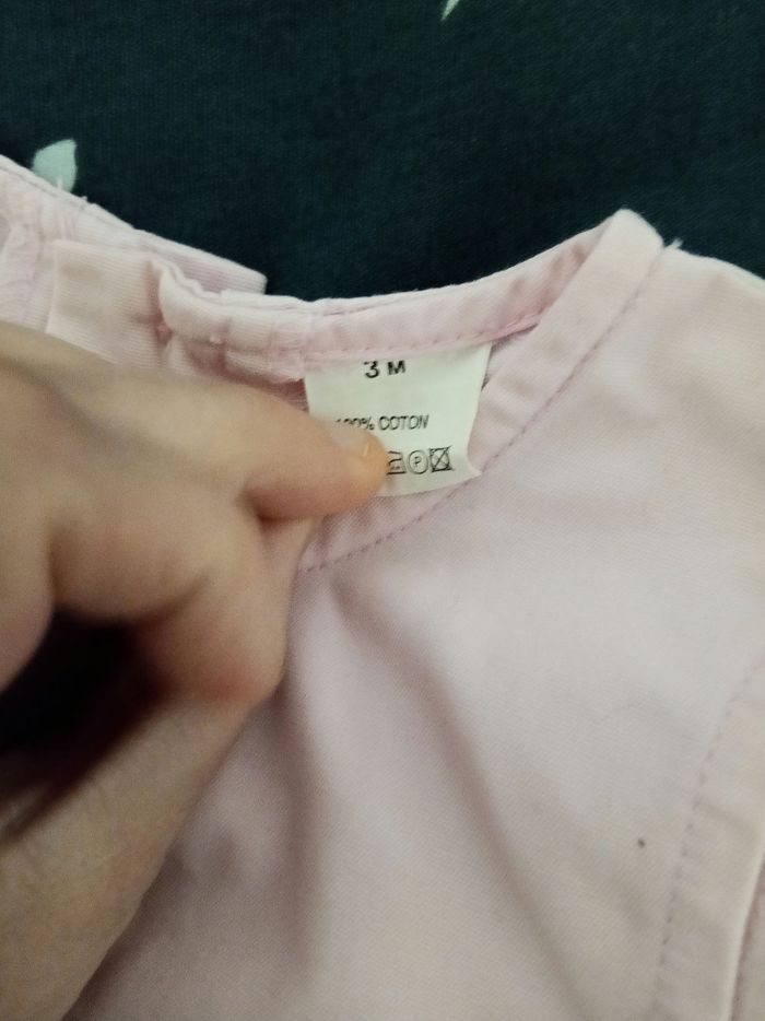 Robe rose "fleurs" _ 3 mois - photo numéro 2