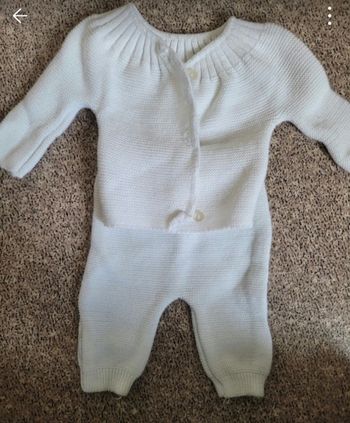 Brasiere et pantolons 1 mois