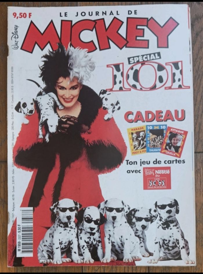 Ancien journal de mickey avec cadeau jeu de cartes 101 dalmatiens N°2337 de 1997 vintage - photo numéro 2
