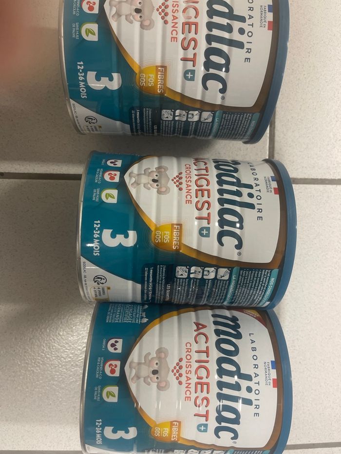 Lot de 3 boites de lait 3eme âge « Mobilac »