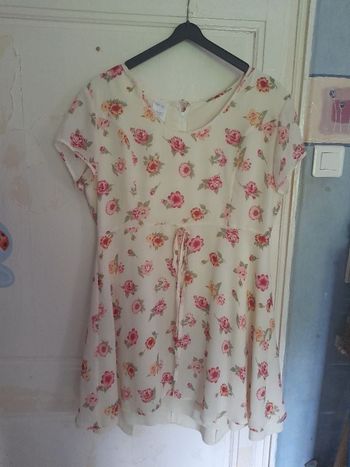 Robe jaune à imprimé fleuri rose, taille 46