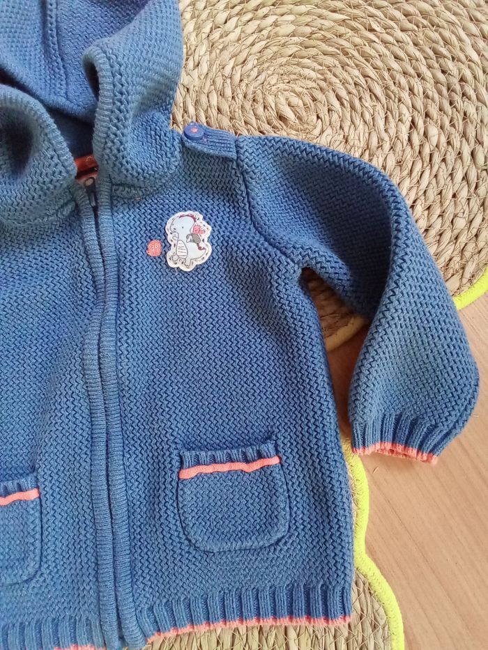 Gilet épais en lainage bleu avec capuche Sergent Major taille 18 mois - photo numéro 4