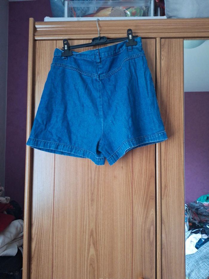 Jupe short jean blanche porte 38 - photo numéro 2