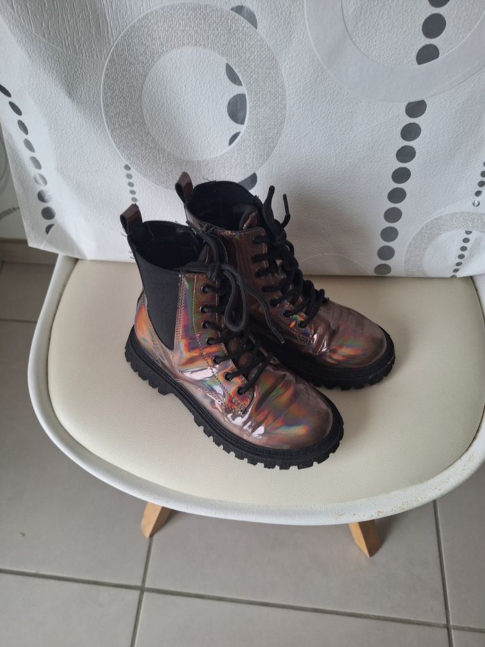 Bottines vernies pointure 31. - photo numéro 2