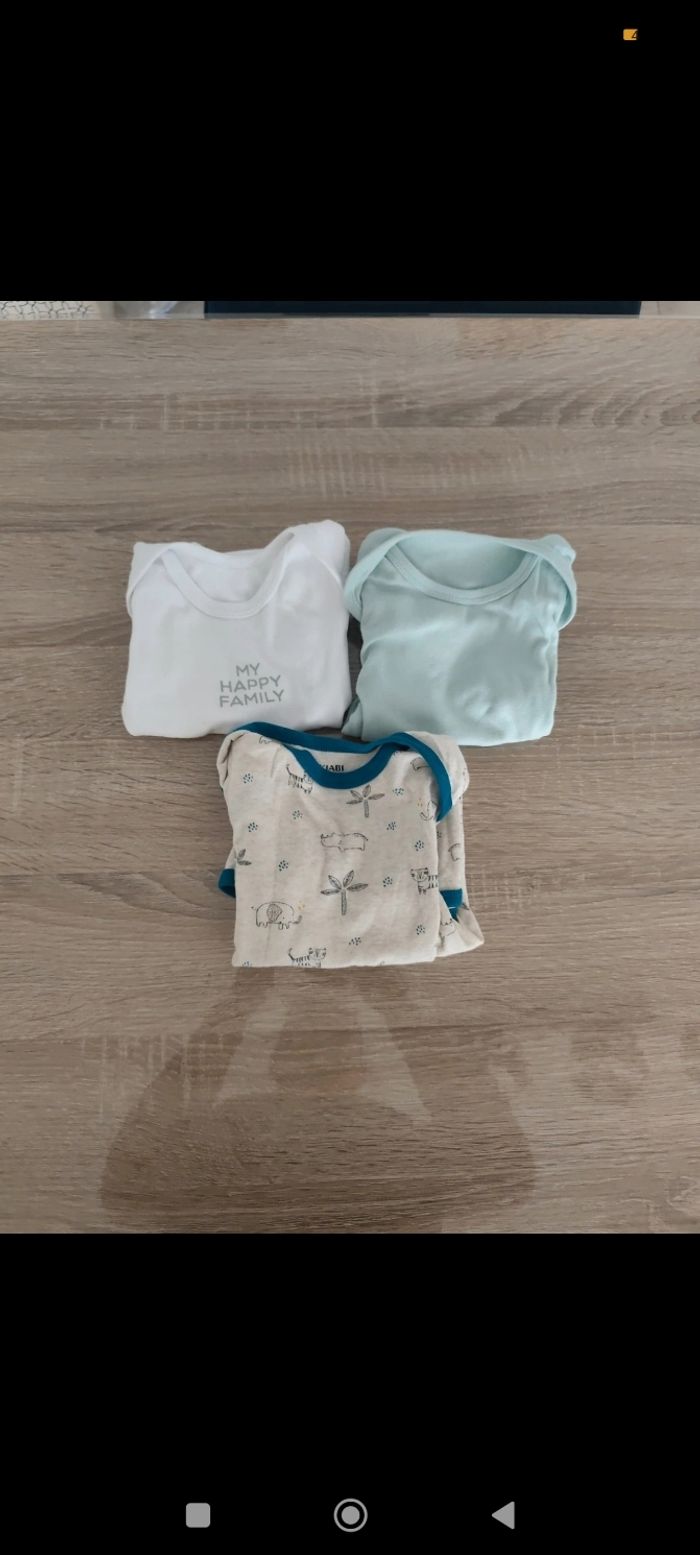 Lot bodies garçon 24 mois