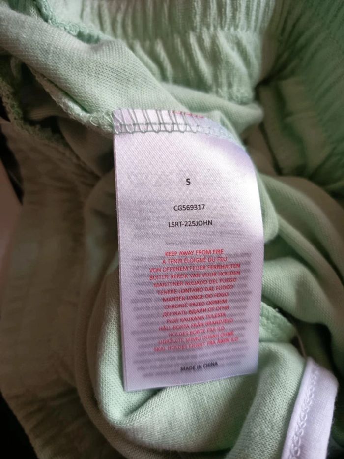 Short éponge.marque Brave soul. (939) - photo numéro 4