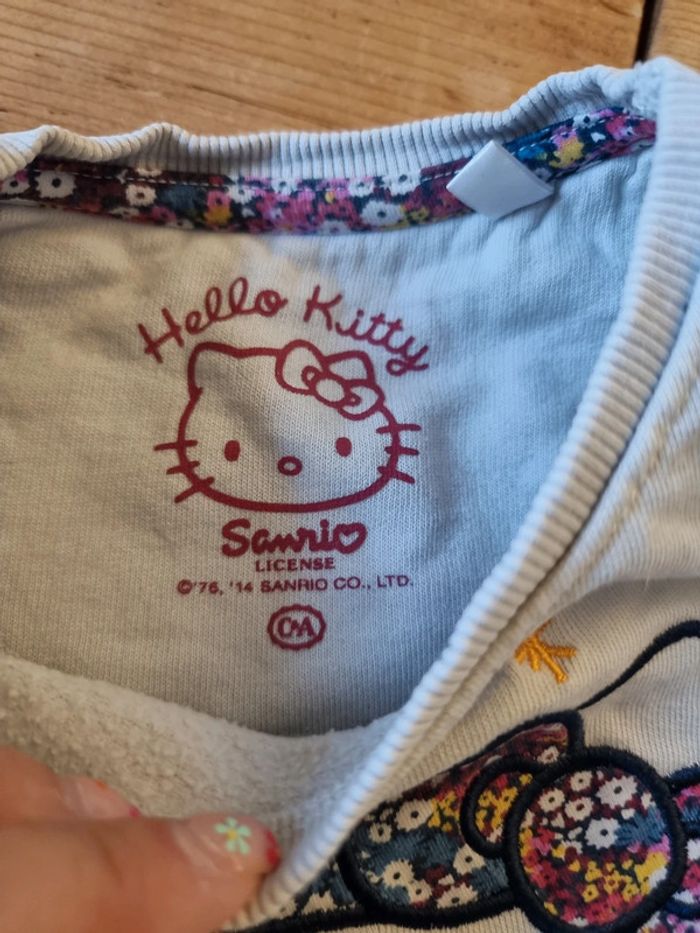 1 tee shirt et 1 sweat hello kitty - photo numéro 4