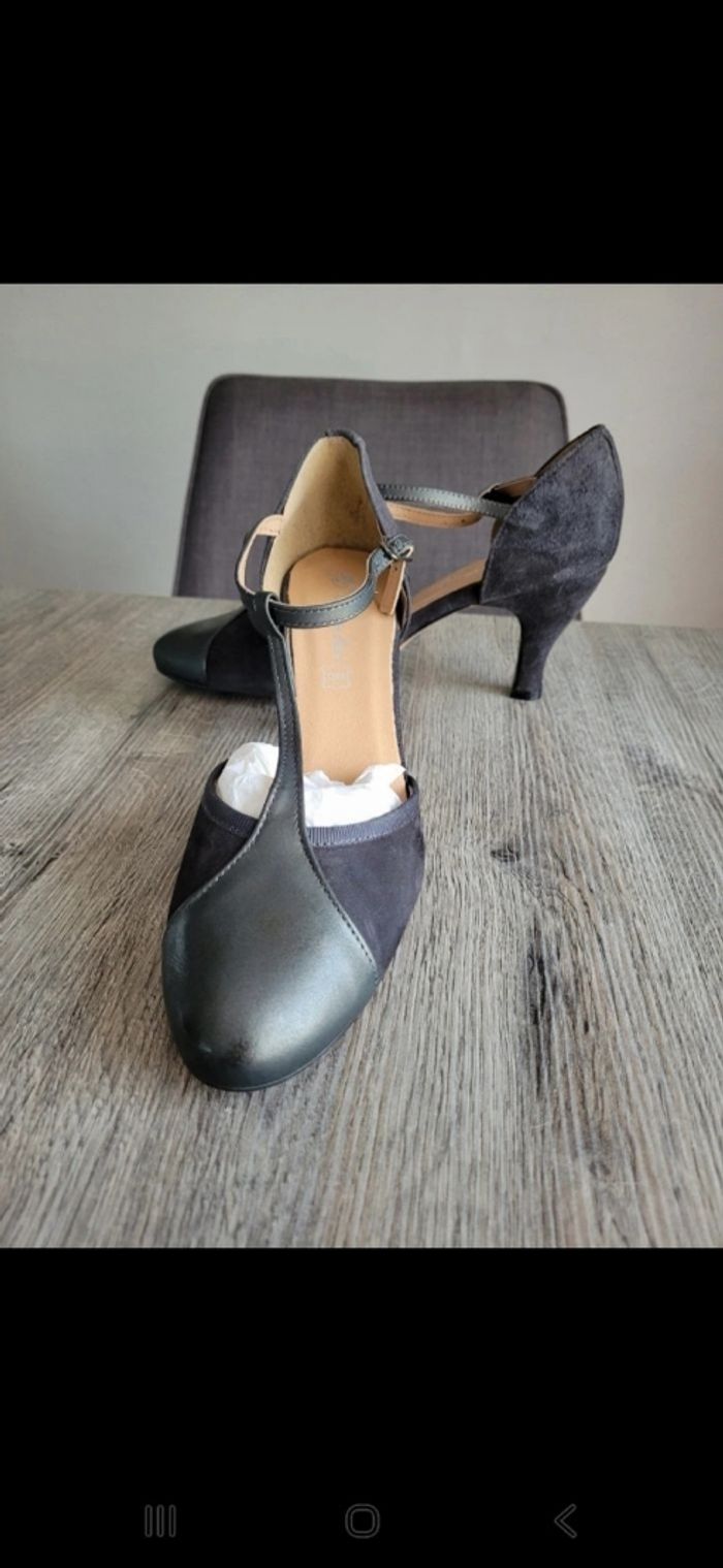 Escarpins ouvert noir anthracite cuir et daim à talon - photo numéro 2