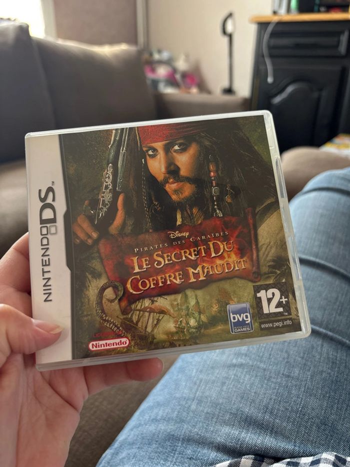 Pirates des Caraïbes le secret du coffre maudit