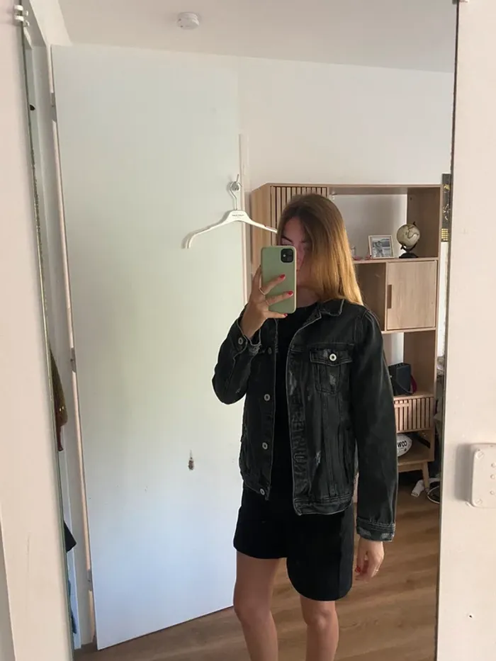Veste en jean noir - Zara - photo numéro 2