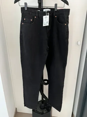 Pantalon mom noir NEUF